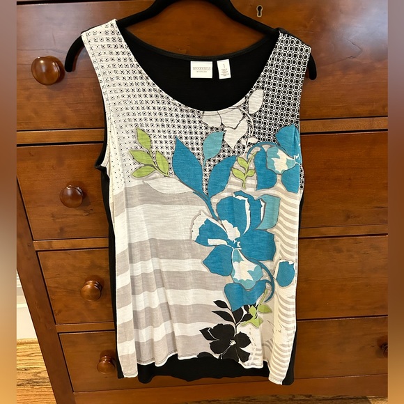 Weekends by Chico's decorative tank - Picture 1 of 1